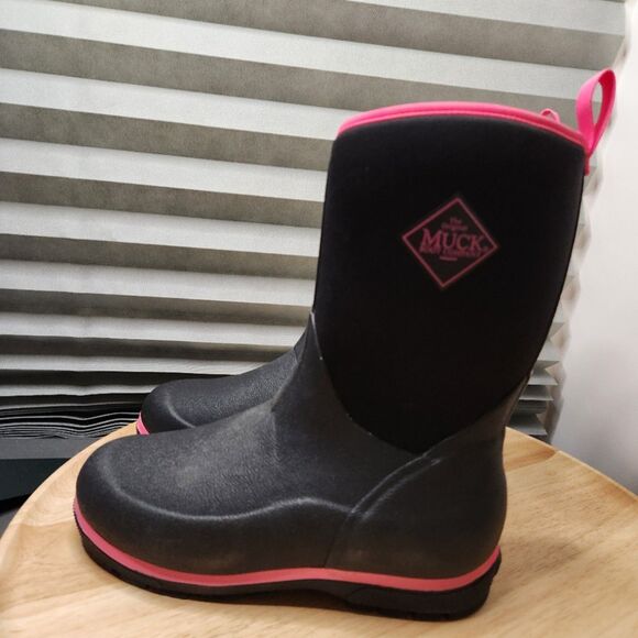 Muck Boot Element Kids Snow Boots – Youth Size 6 – Black & Pink – Rated to -20°F - Picture 9 of 11